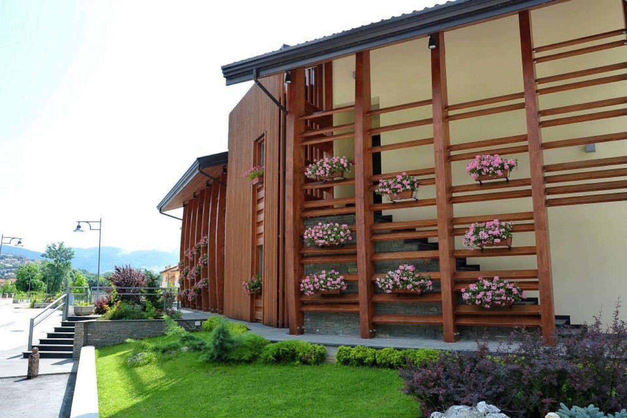 Hotel Natura Кастель-ди-Сангро Экстерьер фото