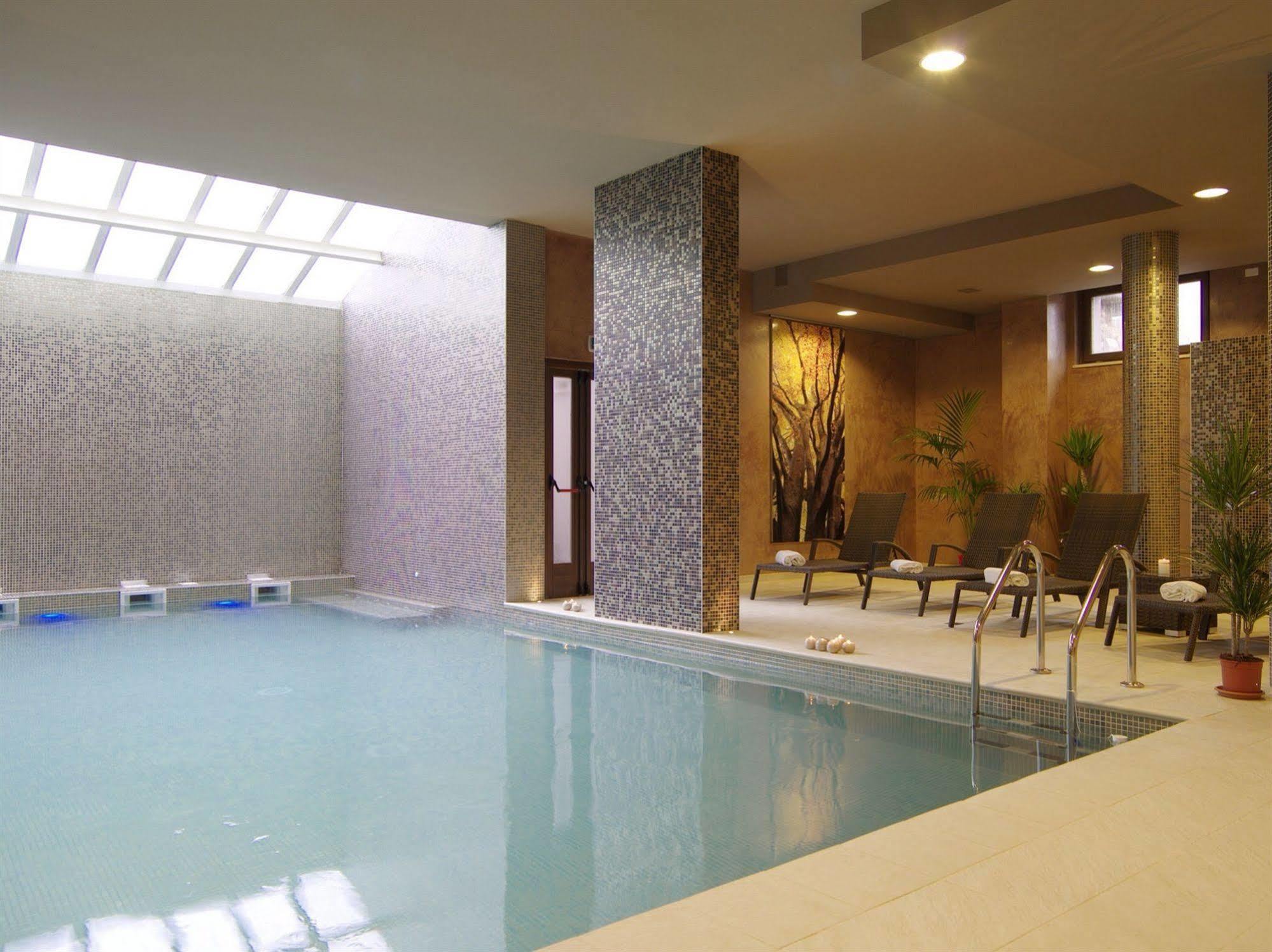 Hotel Natura Кастель-ди-Сангро Экстерьер фото