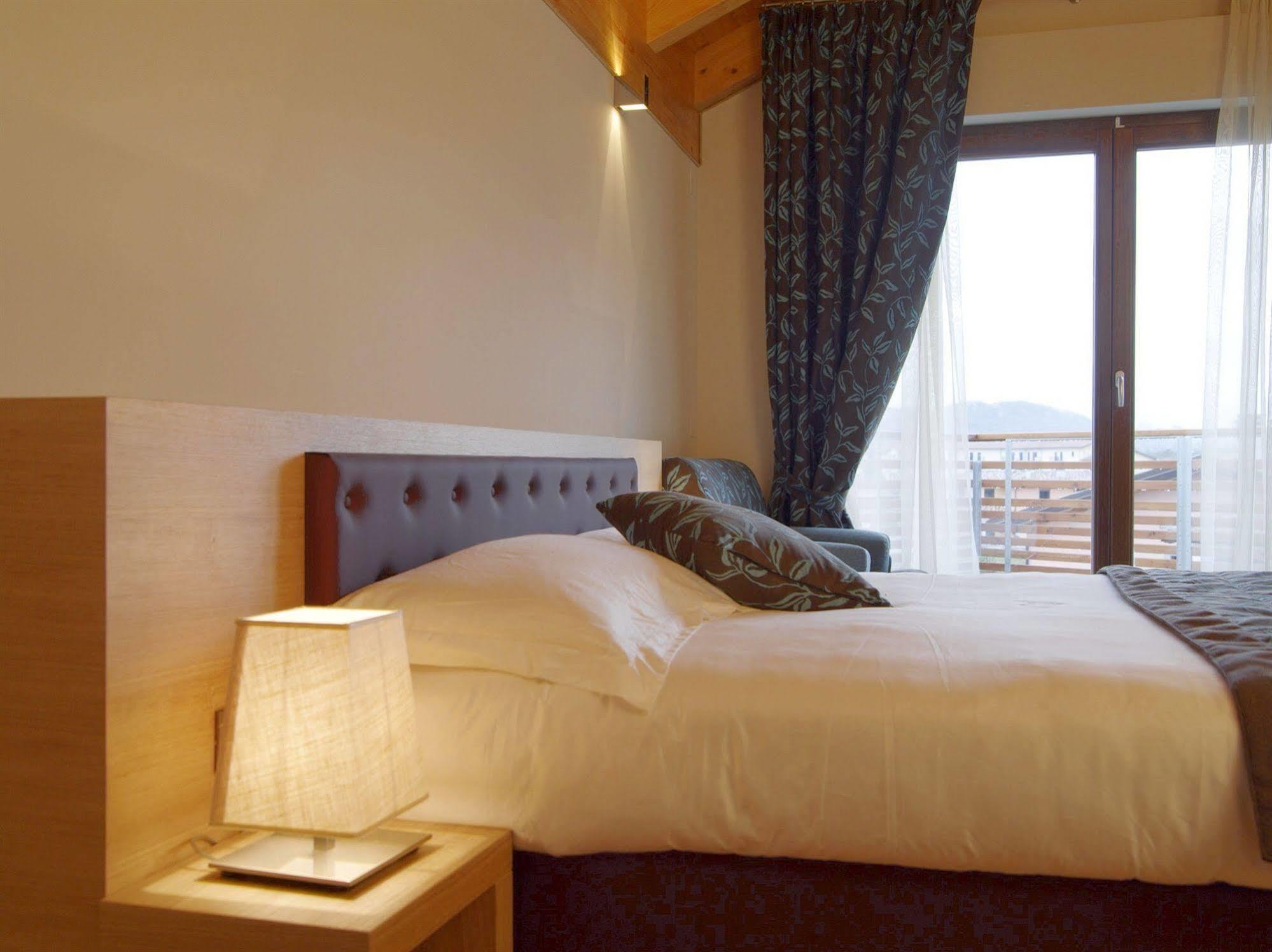 Hotel Natura Кастель-ди-Сангро Экстерьер фото